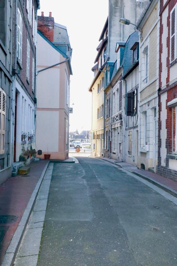 Charmante Maison De Pecheur A Trouville Экстерьер фото